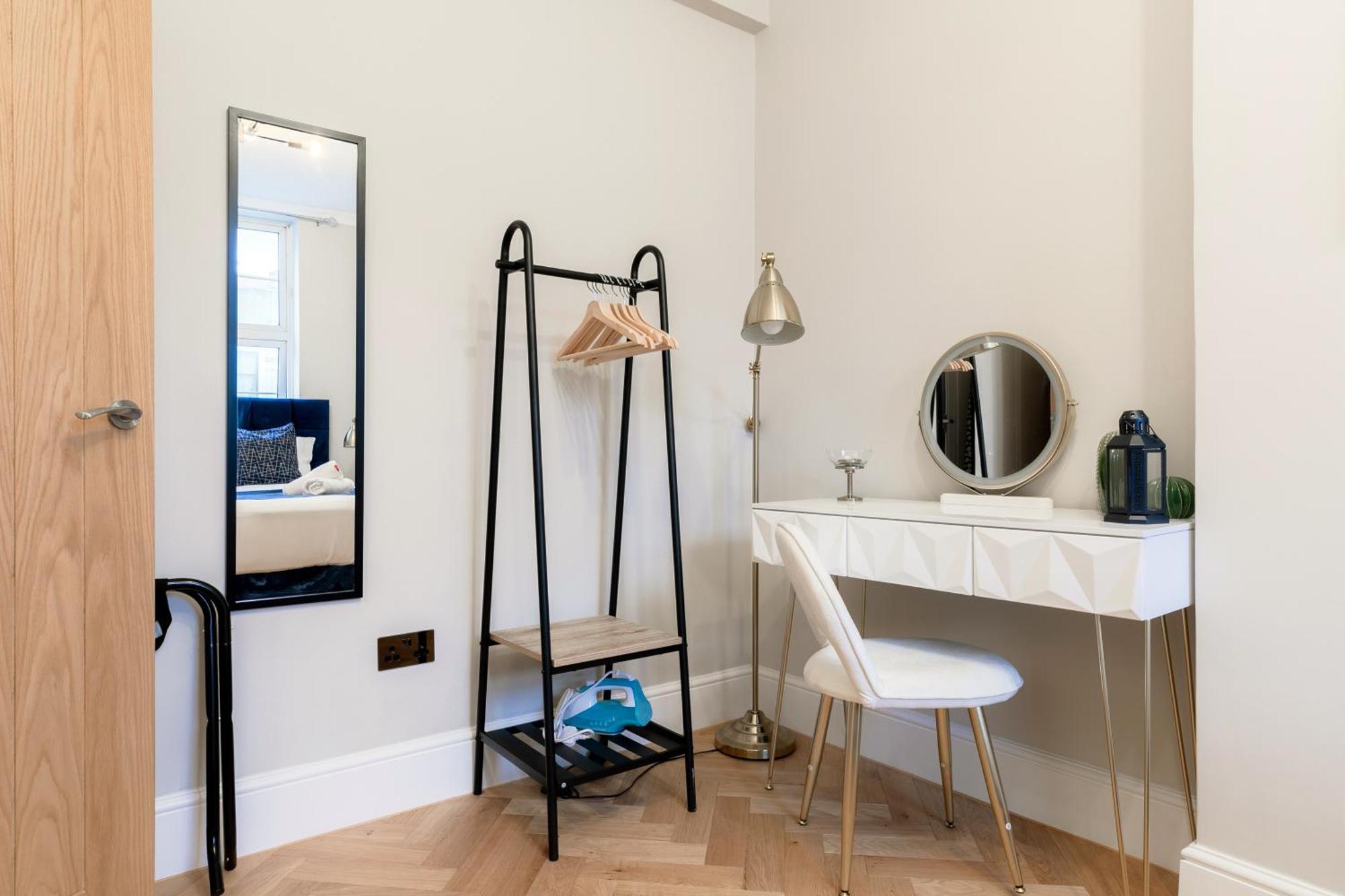 Bright Apartments Near Marble Arch And Hyde Park Лондон Стая снимка
